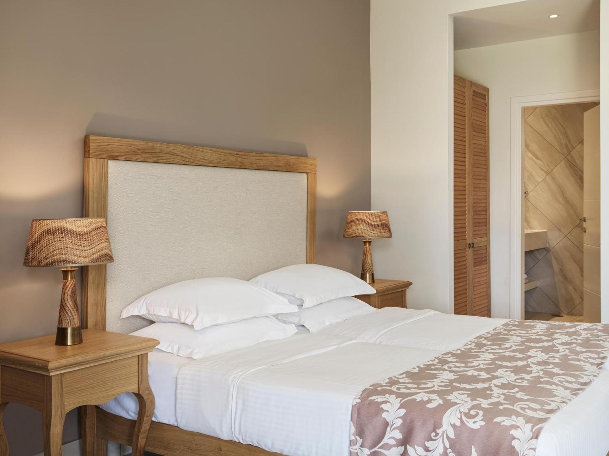 Resort Civitel Creta 4*